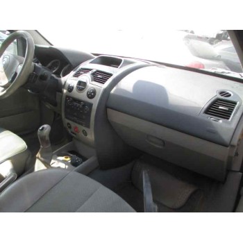 renault megane ii classic berlina del año 2004