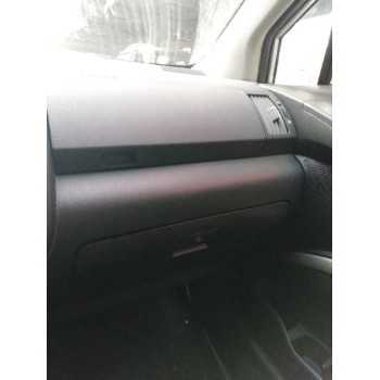 toyota corolla verso (r1) del año 2004