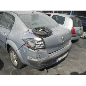 renault megane ii classic berlina del año 2004