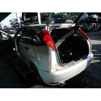 ford focus berlina (cak) del año 2000