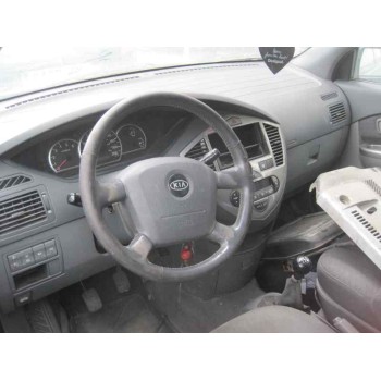 kia carens del año 2004