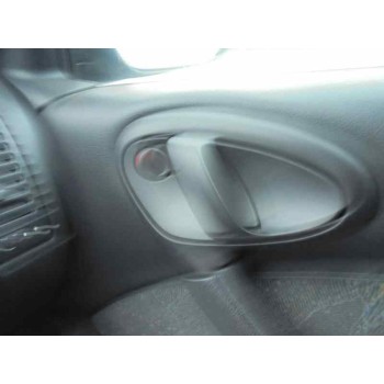 citroën xsara berlina del año 2000