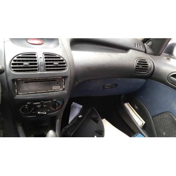 peugeot 206 berlina del año 2004