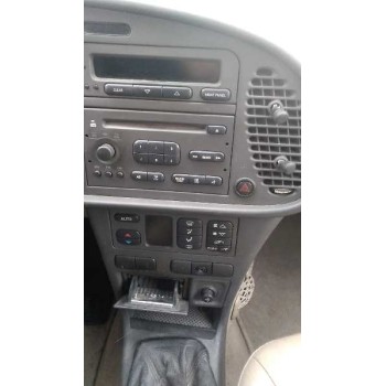 saab 9-3 berlina del año 2001