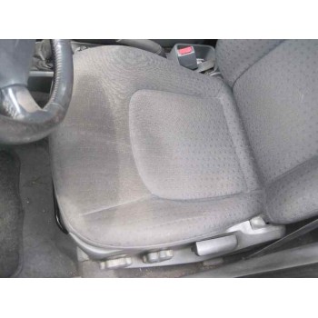 kia carens del año 2004