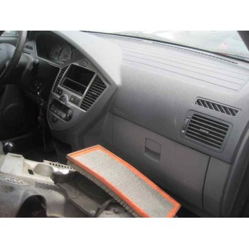 kia carens del año 2004