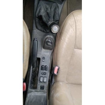 saab 9-3 berlina del año 2001