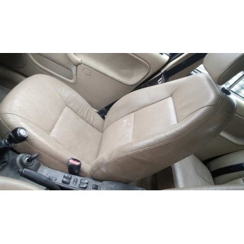 saab 9-3 berlina del año 2001