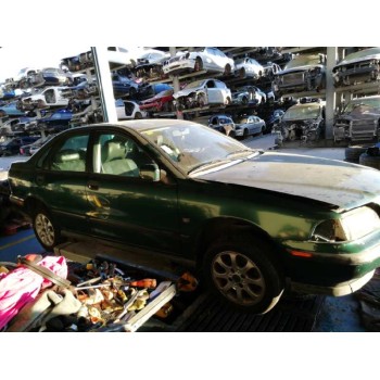 volvo s40 berlina del año 1999