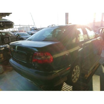 volvo s40 berlina del año 1999