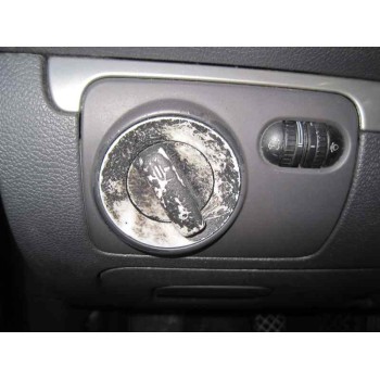 volkswagen golf v berlina (1k1) del año 2005