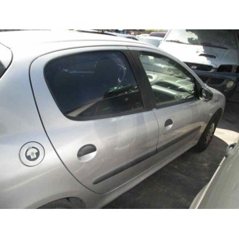 peugeot 206 berlina del año 2001