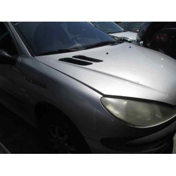 peugeot 206 berlina del año 2001