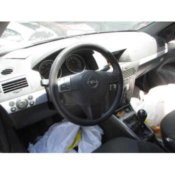 opel astra h berlina del año 2005