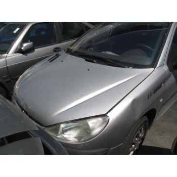 peugeot 206 berlina del año 2001
