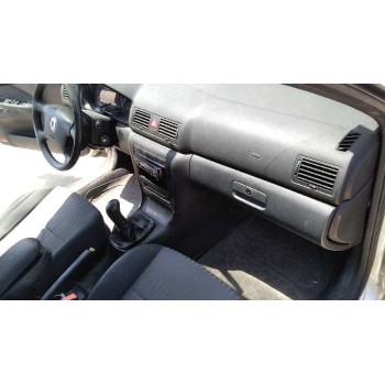 skoda octavia berlina (1u2) del año 2002