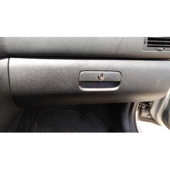 skoda octavia berlina (1u2) del año 2002