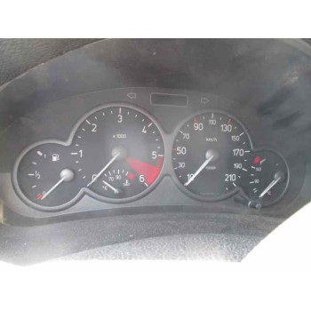 peugeot 206 berlina del año 2001