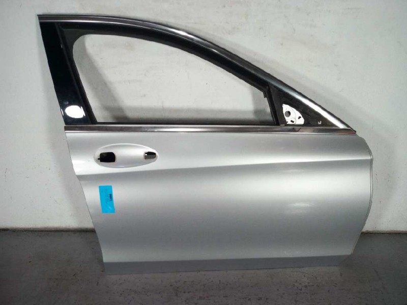 Recambio de puerta delantera derecha para mercedes-benz clase c w205 c200 bluetec referencia OEM IAM   