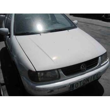 volkswagen polo berlina (6n1) del año 1995