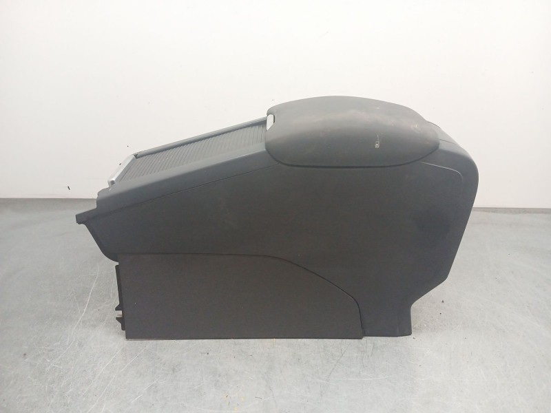 Recambio de apoyabrazos central para volvo s60 lim. momentum referencia OEM IAM 23117360ffb  