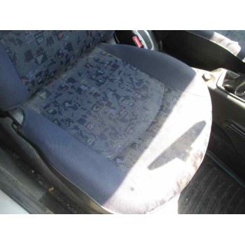 peugeot 206 berlina del año 2001