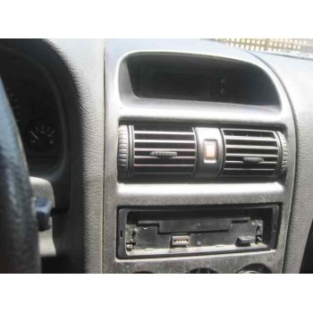 opel astra g berlina del año 1999