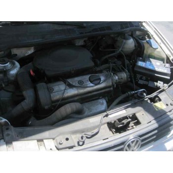 volkswagen polo berlina (6n1) del año 1995