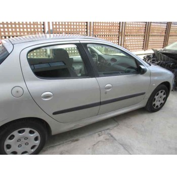 peugeot 206 berlina del año 2004