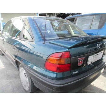 opel astra f berlina del año 1995