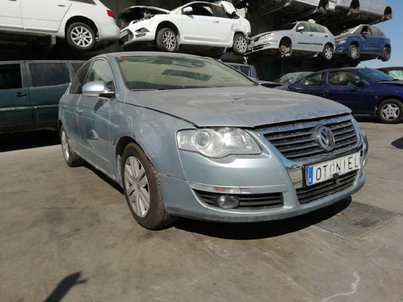 VOLKSWAGEN PASSAT BERLINA (3C2)