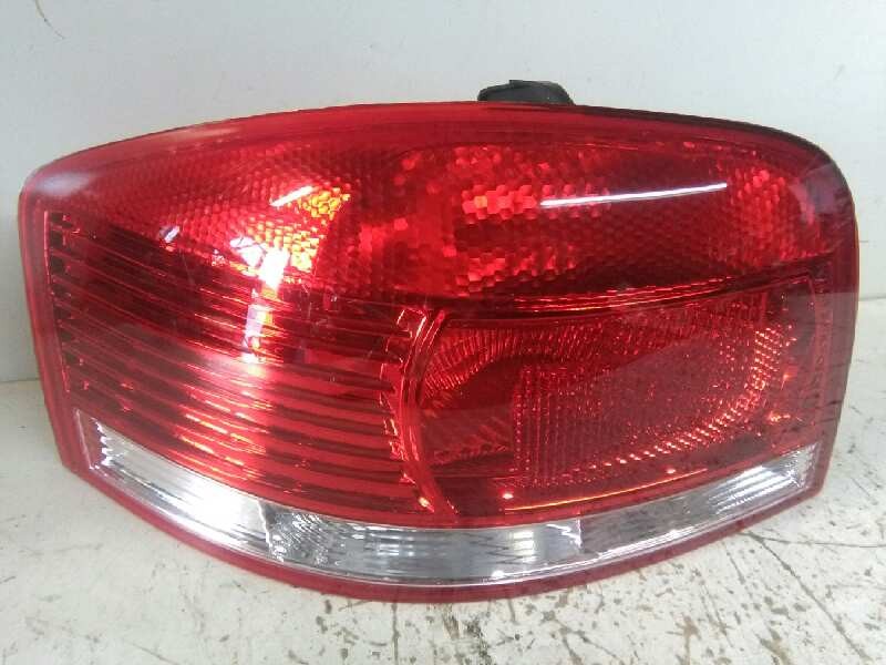 Recambio de piloto trasero izquierdo para audi a3 (8p) referencia OEM IAM  NUEVO 3P 1ª FASE