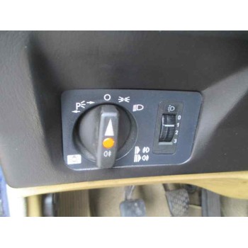 mercedes-benz clase c (w201) berlina del año 1988