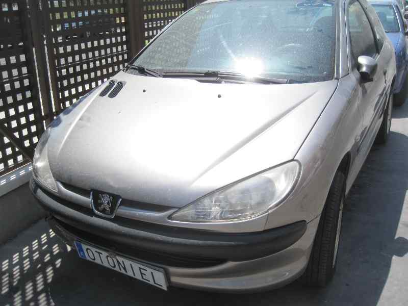 PEUGEOT 206 BERLINA