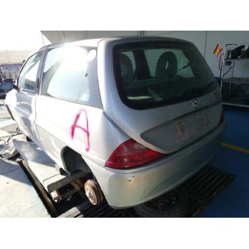 lancia lancia y del año 2003