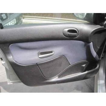 peugeot 206 berlina del año 2001