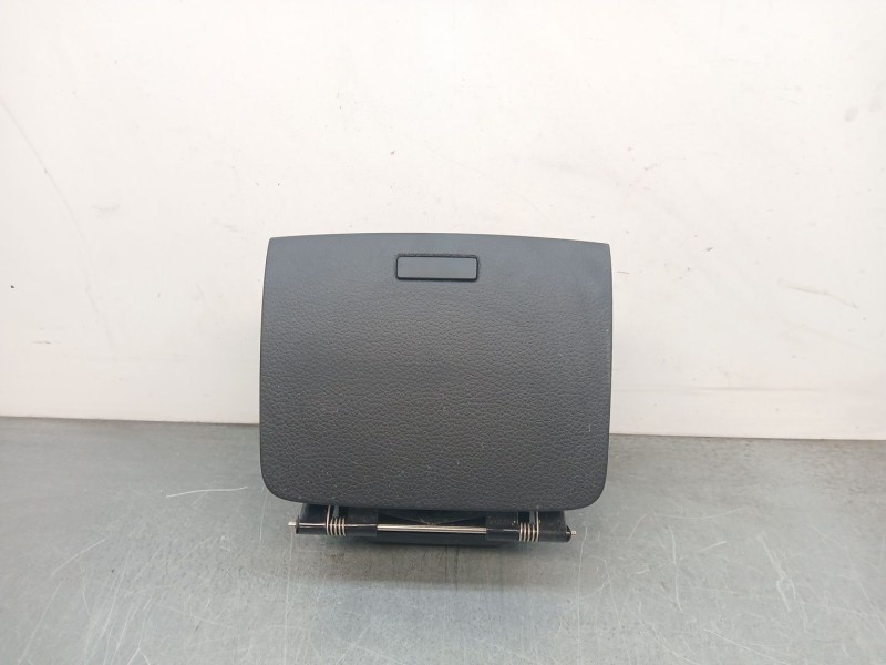 Recambio de guantera para volkswagen touareg (7p5, 7p6) 3.0 v6 tdi referencia OEM IAM 7P6857922  DE SALPICADERO