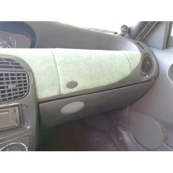 lancia lancia y del año 2003