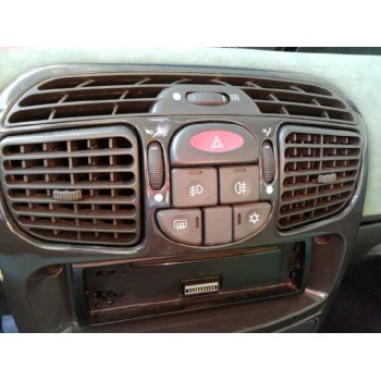 lancia lancia y del año 2003