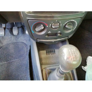 lancia lancia y del año 2003