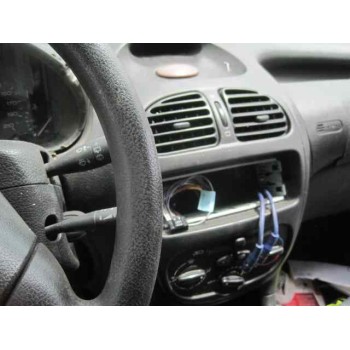 peugeot 206 berlina del año 2001