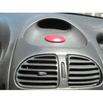 peugeot 206 berlina del año 1999