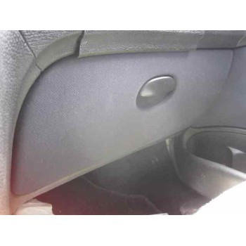 peugeot 206 berlina del año 2001