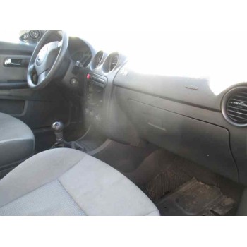 seat ibiza (6l1) del año 2003
