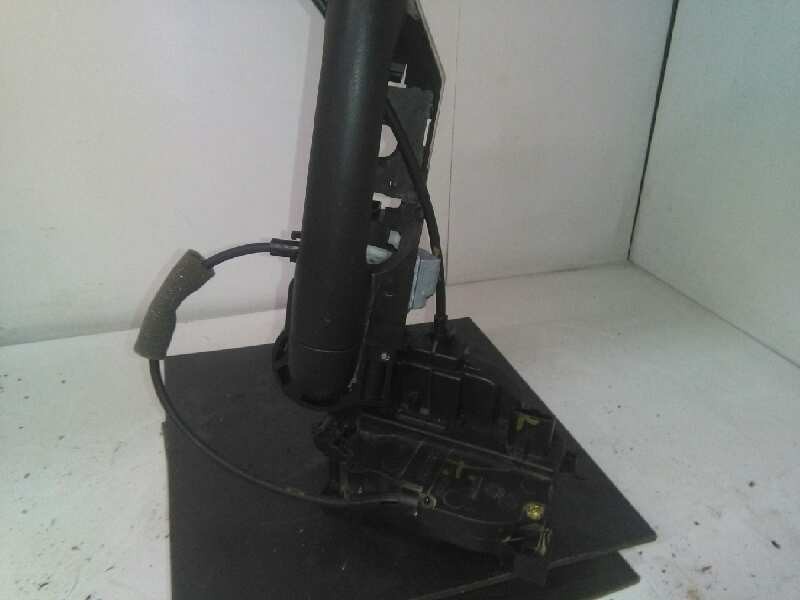 Recambio de maneta exterior delantera derecha para renault clio iii 1.2 referencia OEM IAM   