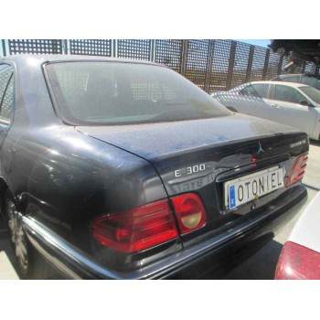 mercedes-benz clase e (w210) berlina diesel del año 1998