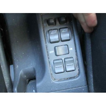 volvo s40 berlina del año 1999