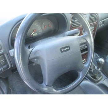 volvo s40 berlina del año 1999