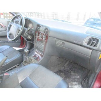 volvo s40 berlina del año 1999