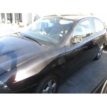 seat ibiza (6l1) del año 2003
